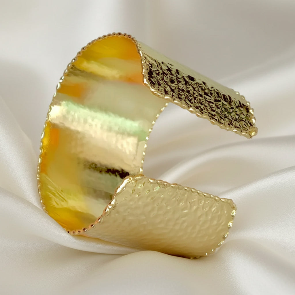 Capri Amethyst Druzy Cuff Bracelet – Hammered 18k Gold Statement Bracelet